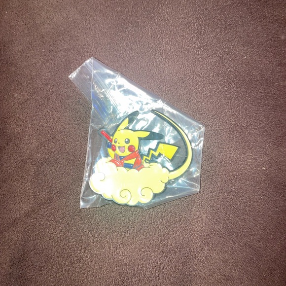 Pokémon Pikachu Flying Nimbus Pin - Picture 2 of 3